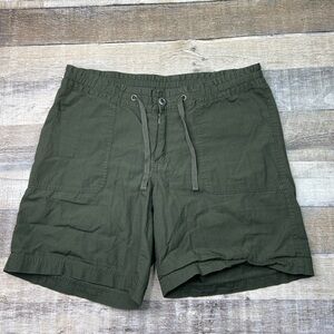 Olive Green Patagonia womens 6 Casual Shorts